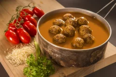 Adventure Menu masové koule s basmati a rajskou omáčkou 400g